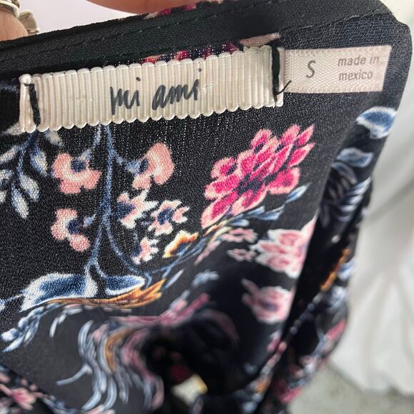Mi Ami Floral‎ Peplum Wrap Top Black Pink Short Sleeve Ruffle Blouse Size S - Picture 6 of 7
